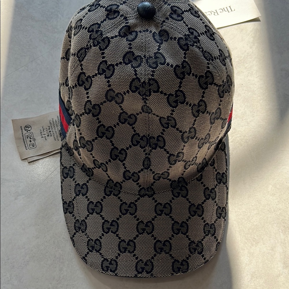 Gucci Cream and Black Monogram Hat excellent condition